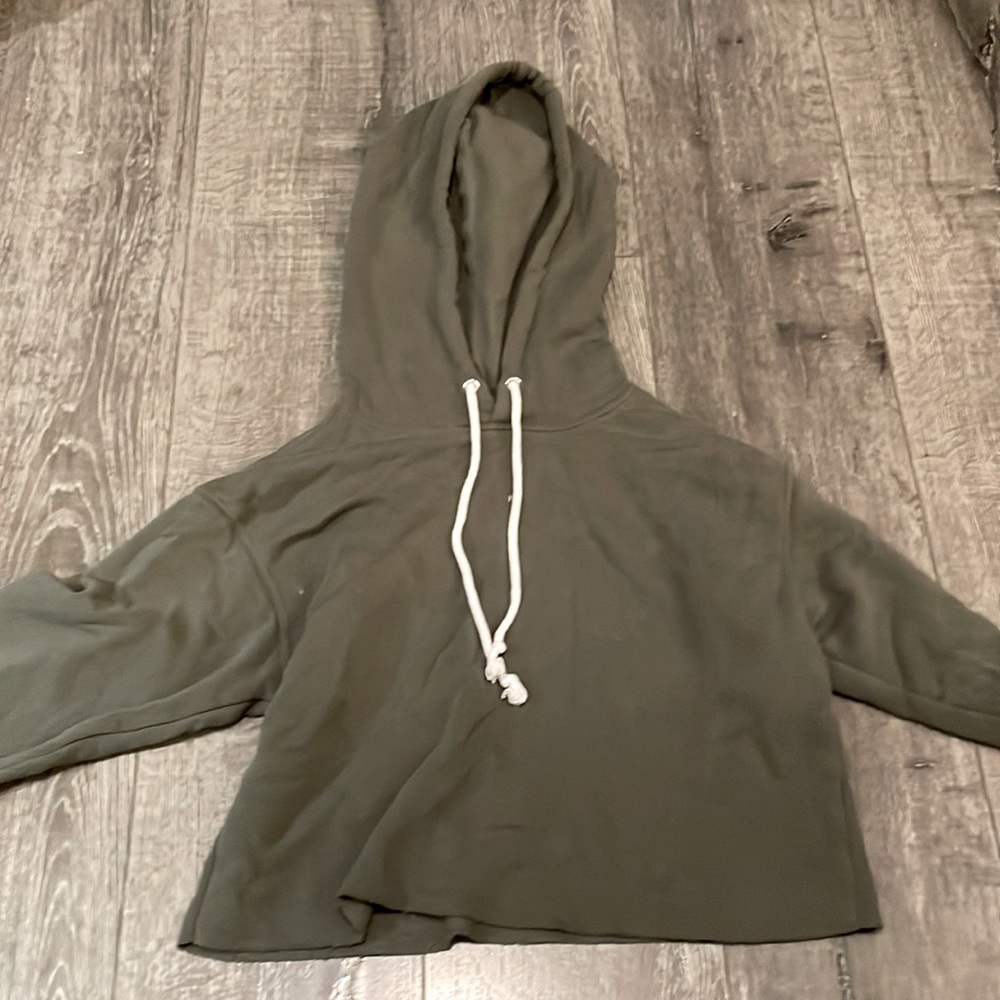 army green cropped sweatshirt size xs